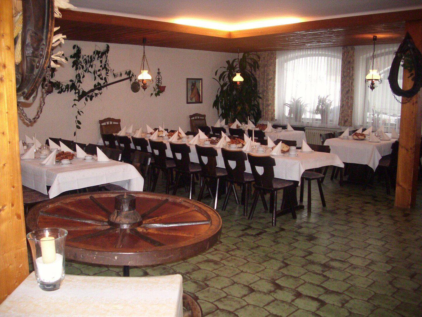 Ehemaliger Landgasthof mit Stallungen & Halle – Ideal für Gewerbe, Wohnen oder Hobby, 72393 Burladingen