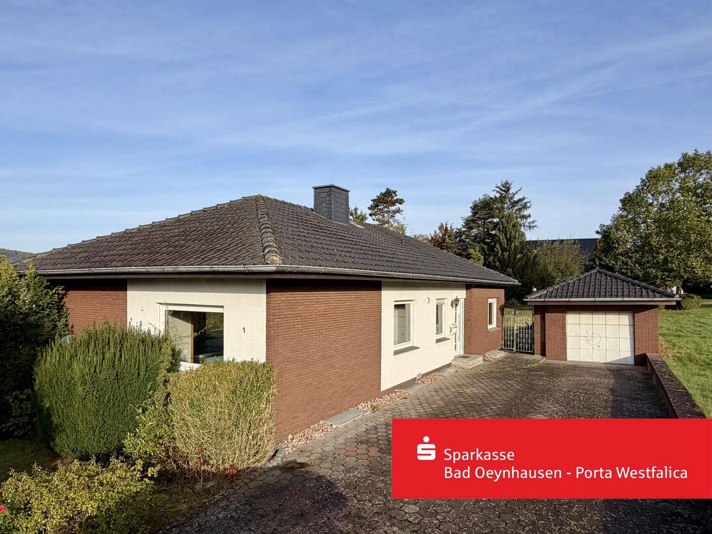 Bungalow mit Charme und Potenzial in Vlotho-Uffeln, 32602 Vlotho