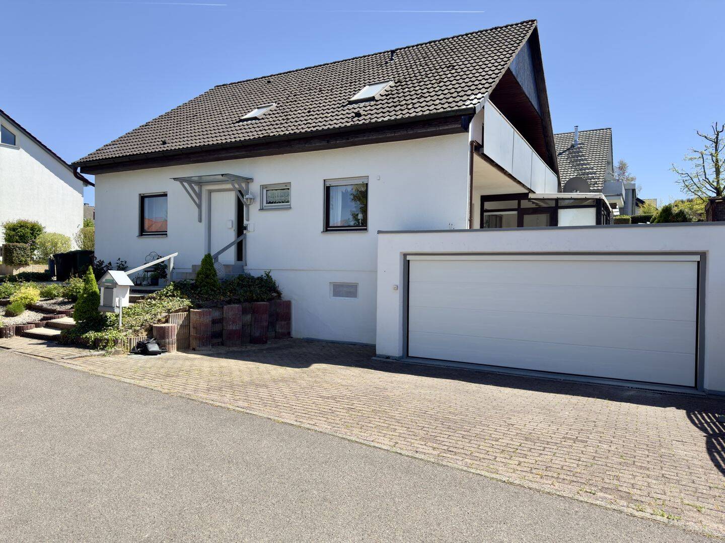 Freistehendes 1-2-Familienhaus mit Sauna, Wintergarten & Traumgarten – Marbach am Neckar, 71729 Erdmannhausen