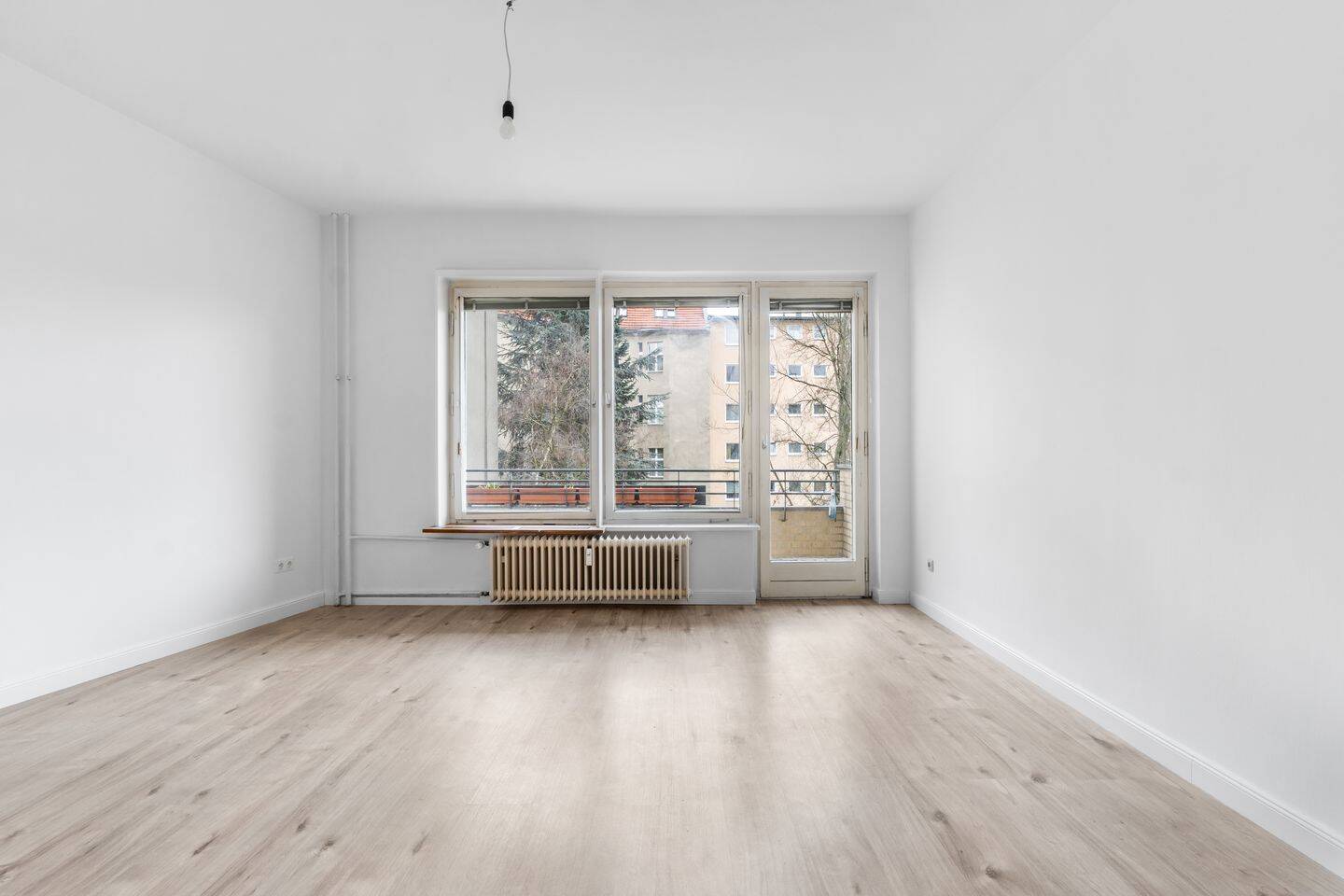 Ruhig wohnen, zentral angebunden – 3 Zimmer mit Balkon in Schöneberg, 12157 Berlin (Tempelhof-Schöneberg Friedenau Kolonie Grüne Aue Schöneberg Steglitz)