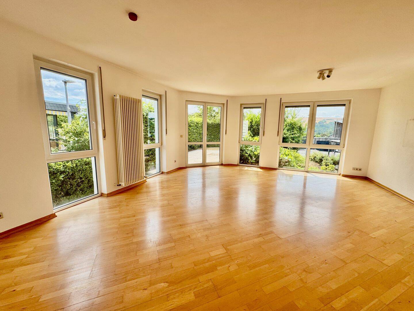 Haus zur Miete mit Garten, Wärmepumpe-Heizung, Kaminofen in Kernscheid – nur 10 Min. zur Uni, frei ab sofort, 54296 Trier