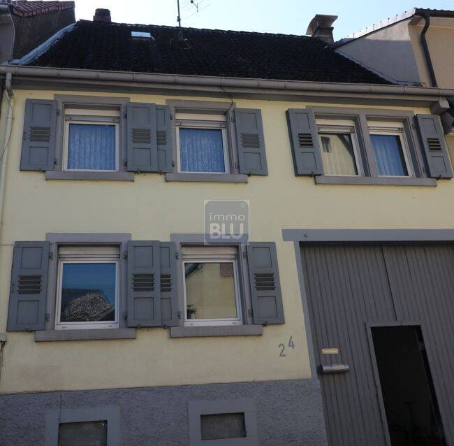 VHB: charmant, bezugsfrei, viel Platz für kleines Geld, kleiner Garten, 76356 Weingarten (Baden)