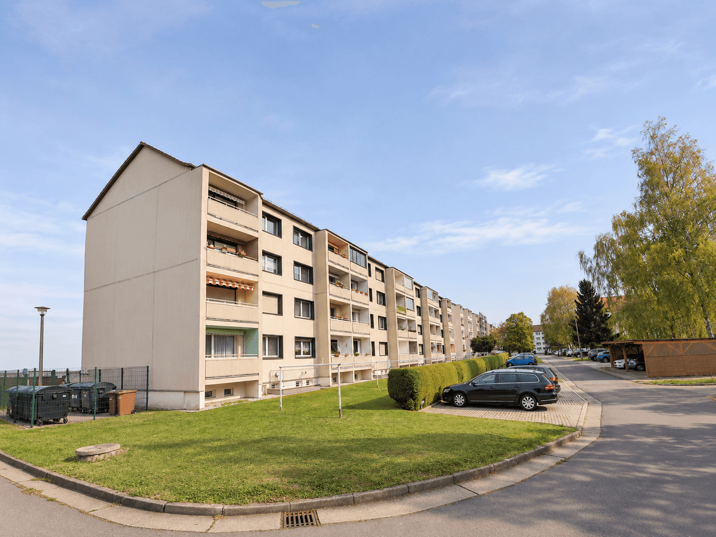 frisch sanierte 2-Zimmer-Wohnung mit BALKON ab sofort, 6679 Hohenmölsen