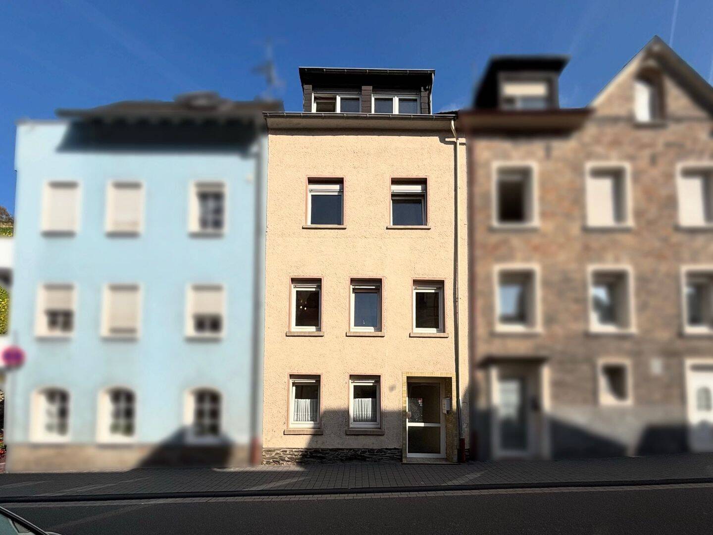 Großzügiges Reihenmittelhaus auf mehreren Etagen in Traben-Trarbach, 56841 Traben-Trarbach