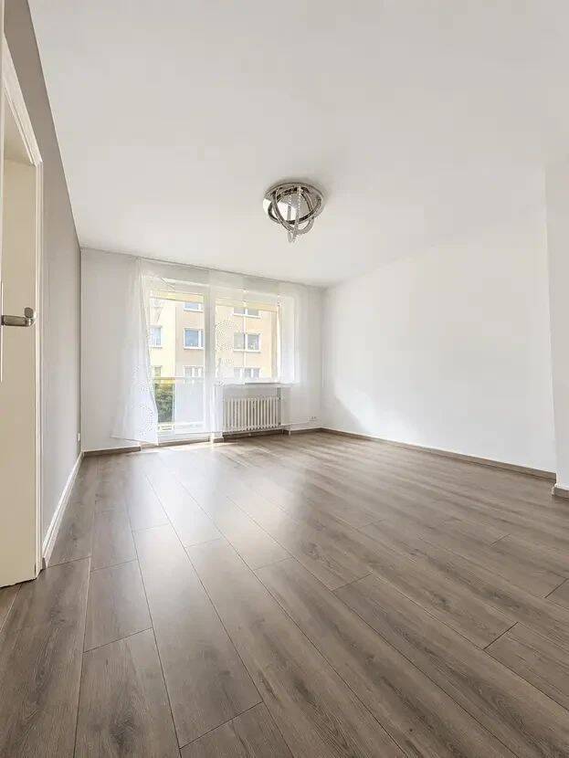 Schöne Helle 3-Zimmer-Wohnung mit Balkon in zentraler Lage, 47799 Krefeld (Bockum Cracau Stadtmitte)