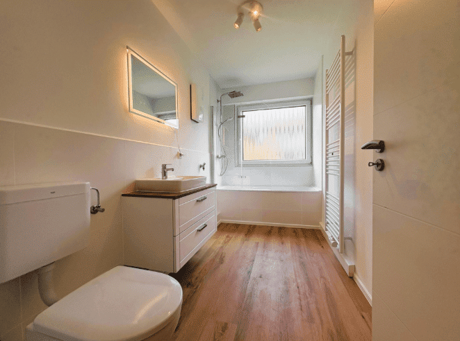 Helle frisch sanierte 3-(4)-Zimmer-Wohnung mit Balkon im 1. OG in Minden, 32427 Minden
