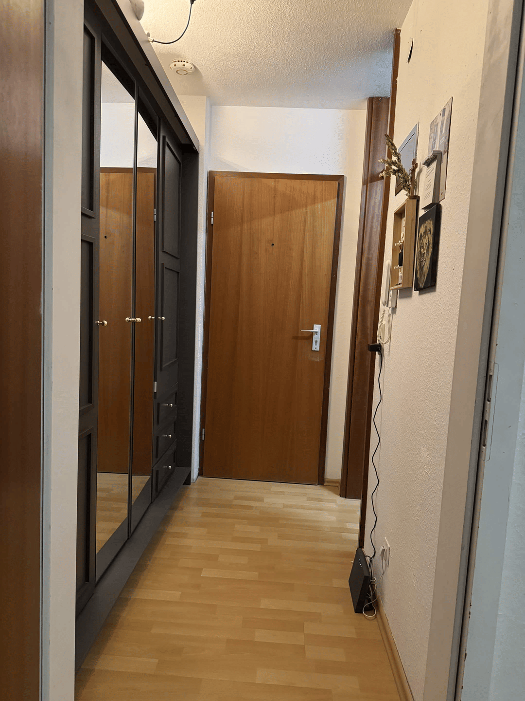 Möblierte 1-Zimmer-Wohnung mit Balkon und Stellplatz in Stuttgart, 70197 Stuttgart (West)