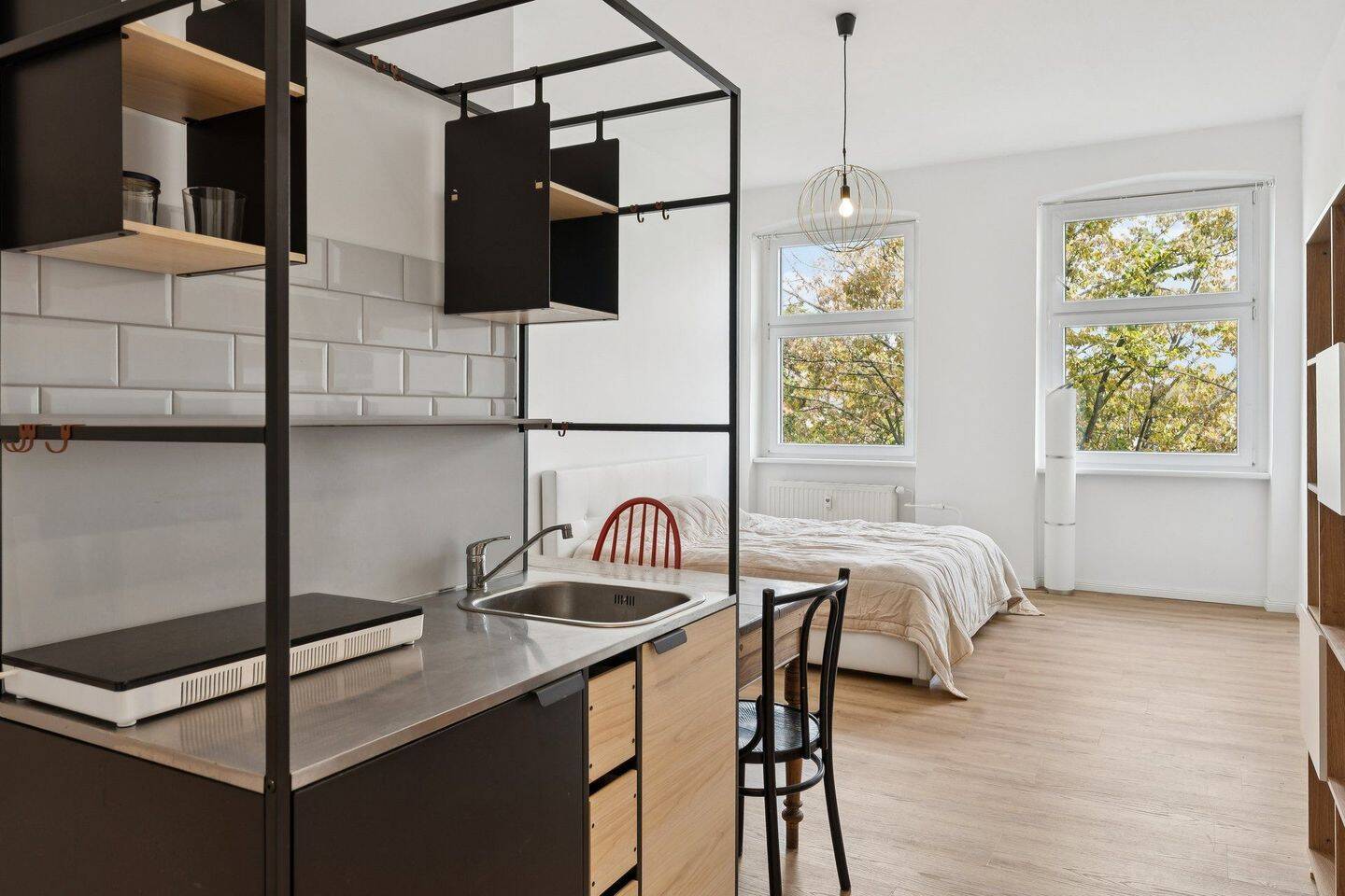 Saniertes Studio-Altbauwohnung mit Weitblick im Wrangelkiez, 10997 Berlin (Friedrichshain-Kreuzberg Kreuzberg)