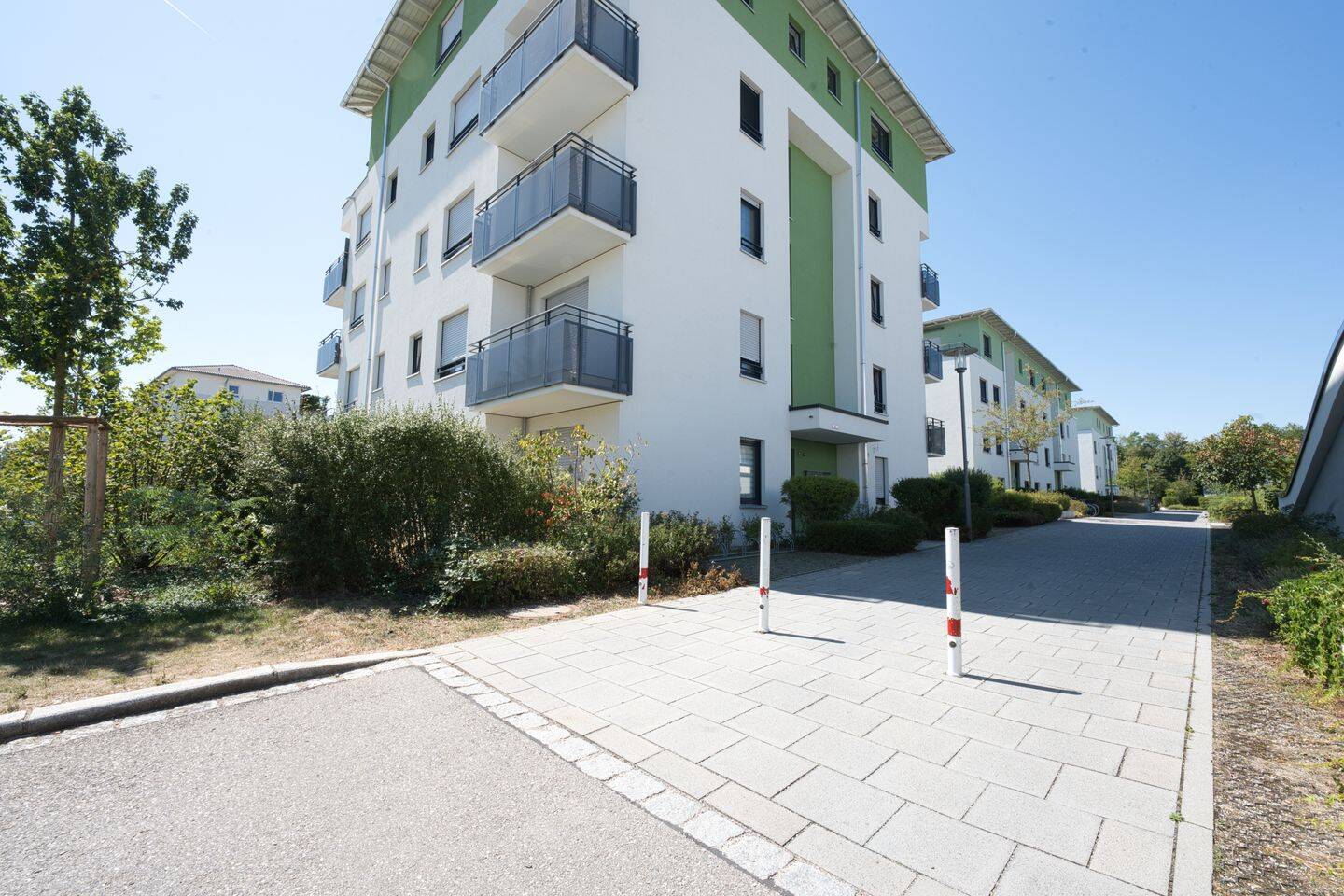 Familientraum! 4-Zimmer Wohnung (Baujahr 2017) mit Fußbodenheizung, Aufzug, 2 TG-Plätzen, 82008 Unterhaching
