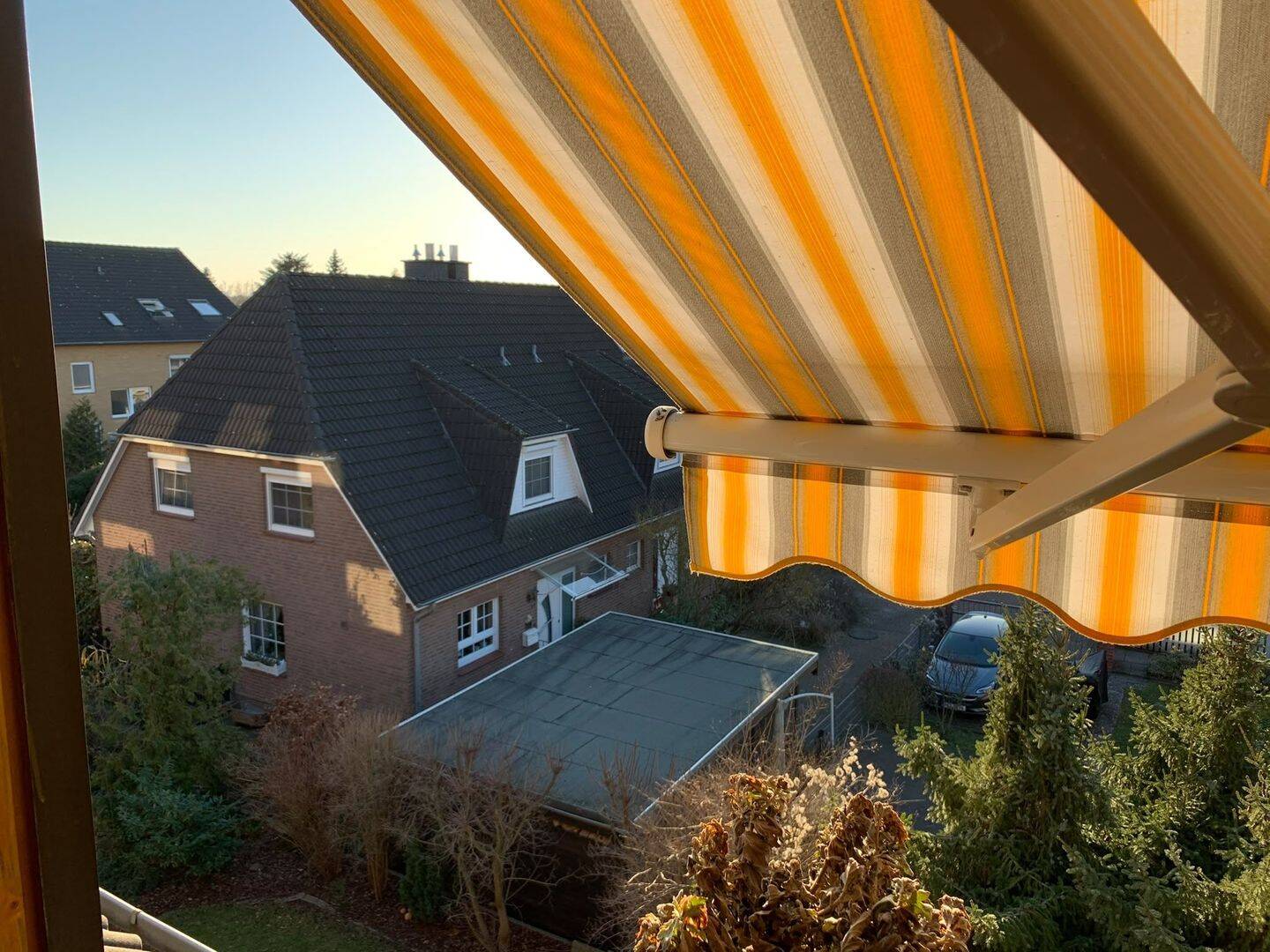 Schöne 2-Zimmer Wohnung mit Loggia & Garage in Hannover-Anderten, 30559 Hannover