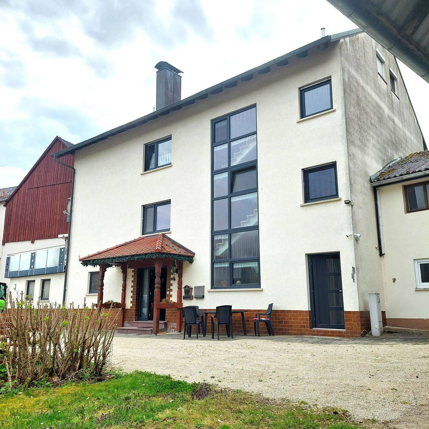 Attraktive 3-Zimmer-Wohnung mit Balkon und Garage, 96231 Bad Staffelstein