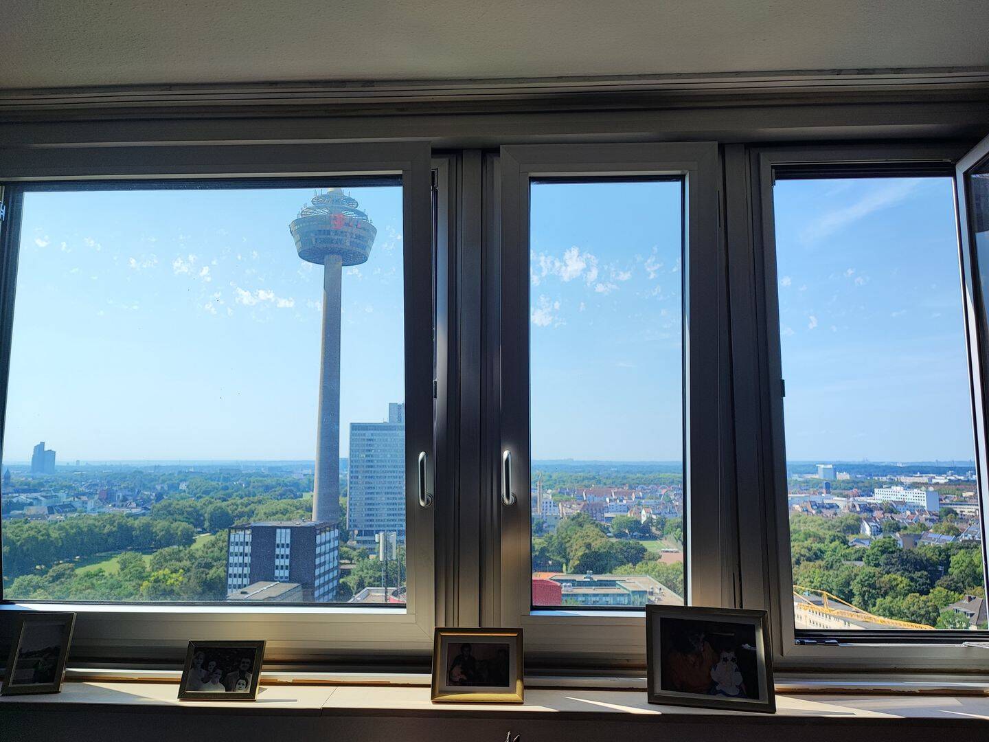 Über den Dächern der Stadt, 1-Zimmer Wohnung in Köln Ehrenfeld nähe Stadtzentrum befristet von Anfang November bis Ende Januar, 50823 Köln (Ehrenfeld Neuehrenfeld)