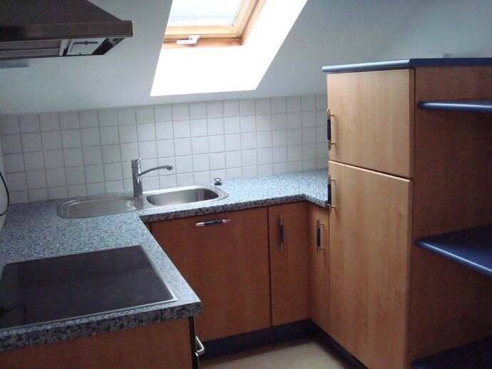 Schöne ruhige 2-Zimmer DG-Wohnung, 84359 Simbach a. Inn