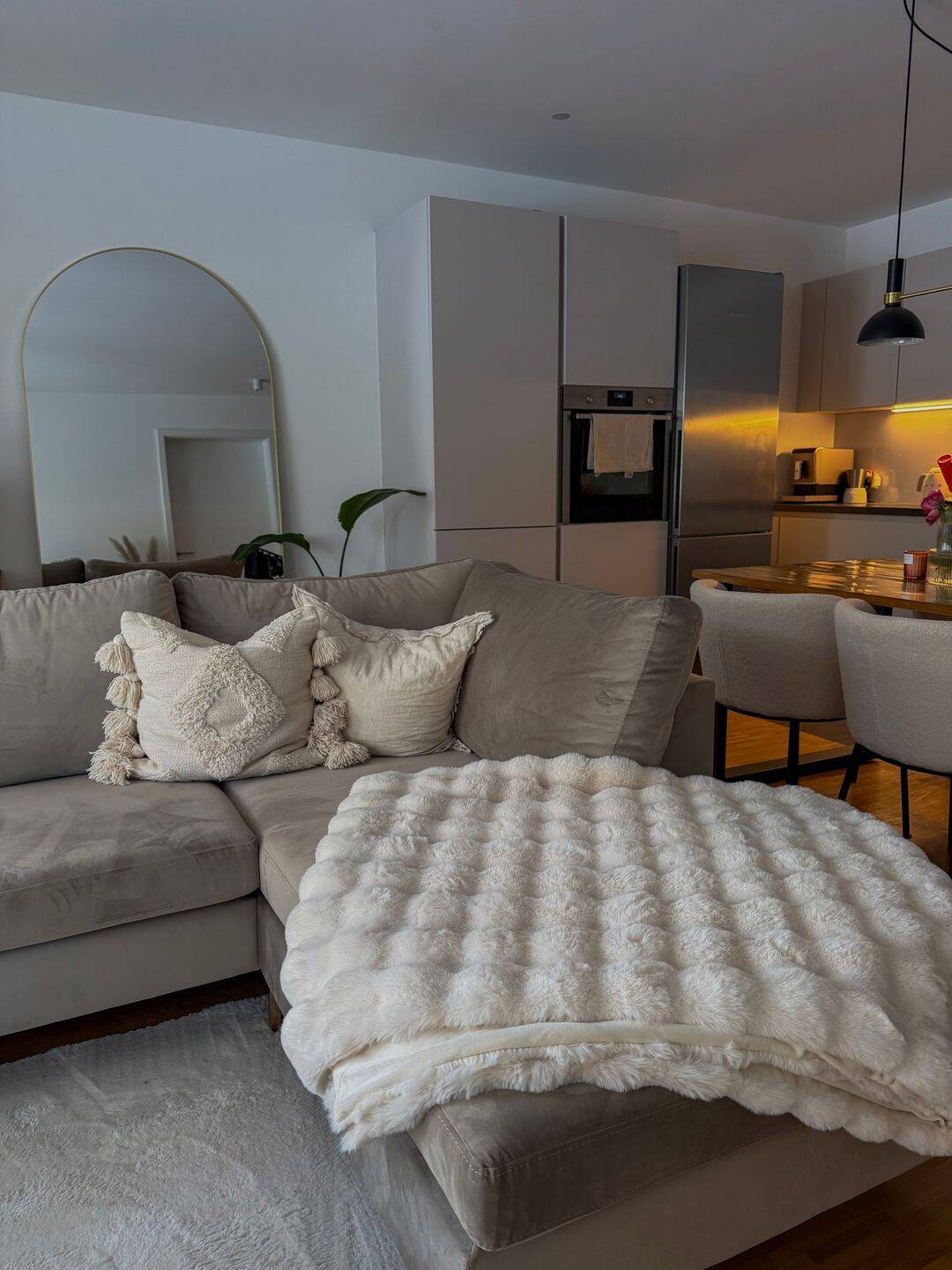 *Zwischenmiete* möbilierte 2-Zimmer Wohnung mit Garten, 97273 Kürnach