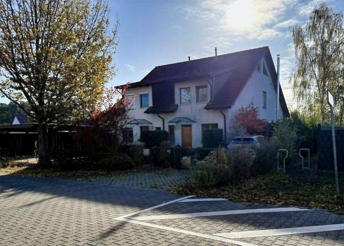 Familienglück im eigenen Haus – mit Kaminofen und Einbauküche -frei ab Januar, 15754 Heidesee