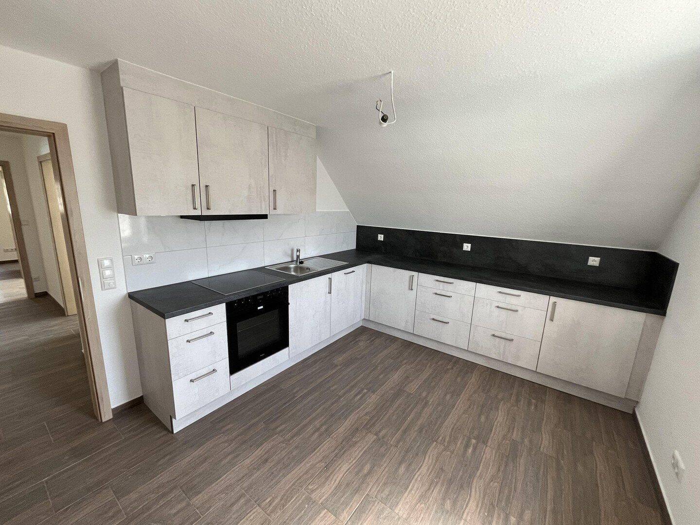 Gemütliche 2,5 Zimmer Wohnung  2 OG  in Erlangen – Dechsendorf  Loheweg 2, 91056 Erlangen