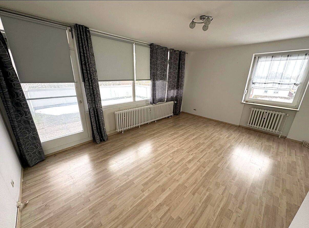 2-Zi-ETW, 20 m² Dachterrasse, Stellplatz, bezugsfrei – Bad Oeynhausen, 32549 Bad Oeynhausen