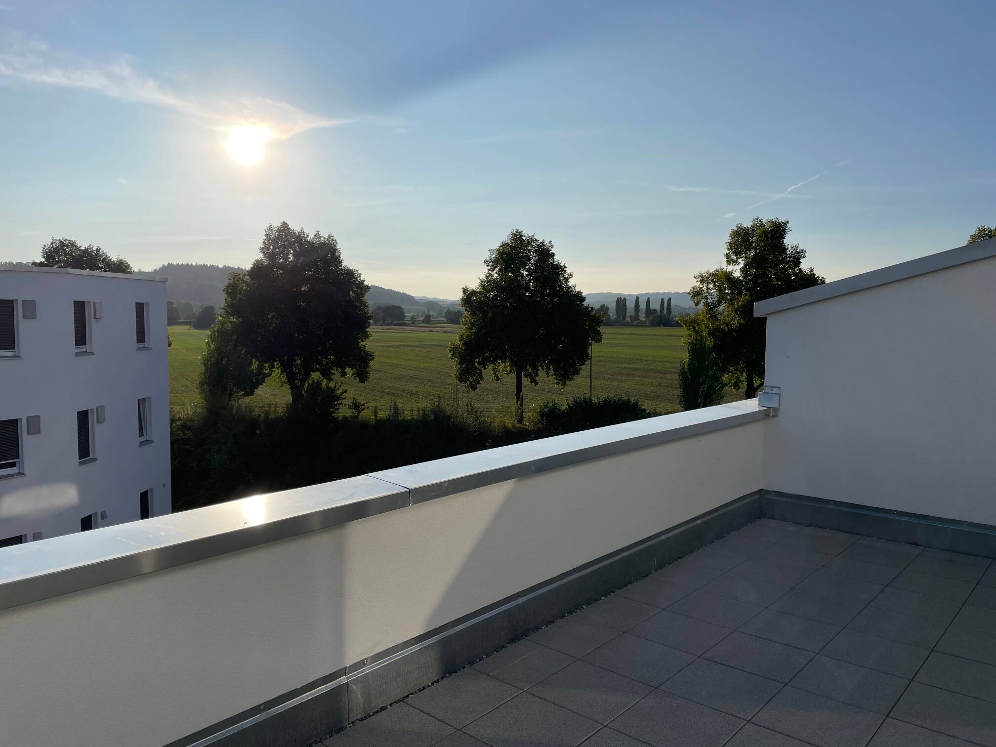 Neubau 2024: 2,5 Zimmer PENTHOUSE Wohnung – Dachterrasse, Klimaanlage, Einbauküche, uvm, 88682 Salem
