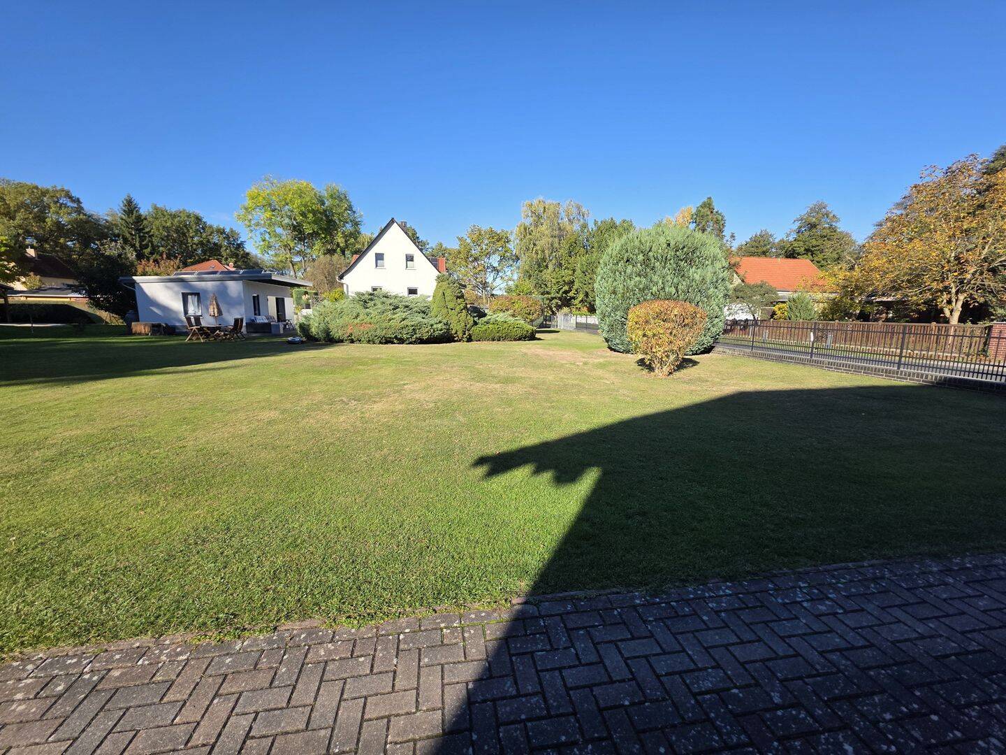 PROVISIONSFREI! Großes Baugrundstück mit Garage in begehrter Wohnlage, 15711 Königs Wusterhausen