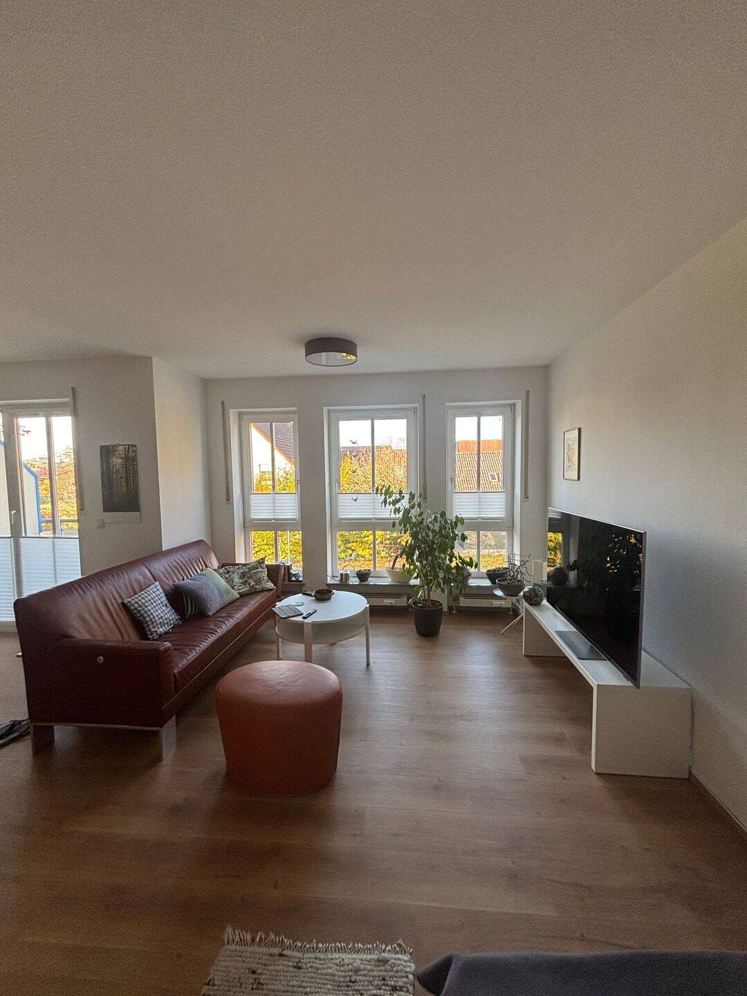 Helle, möblierte Single-Wohnung mit Balkon, 92224 Amberg
