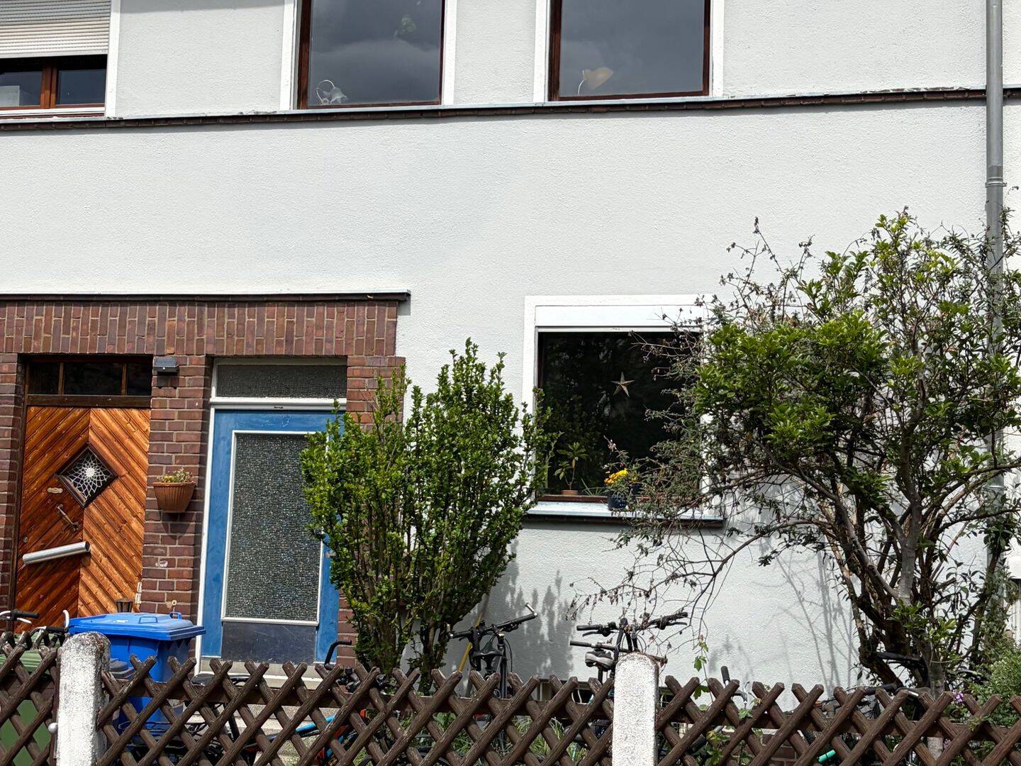 Charmantes Reihenmittelhaus mit Garten im Herzen von Erlangen, 91052 Erlangen (Anger Erlangen-Ost Erlangen-Süd Innenstadt)