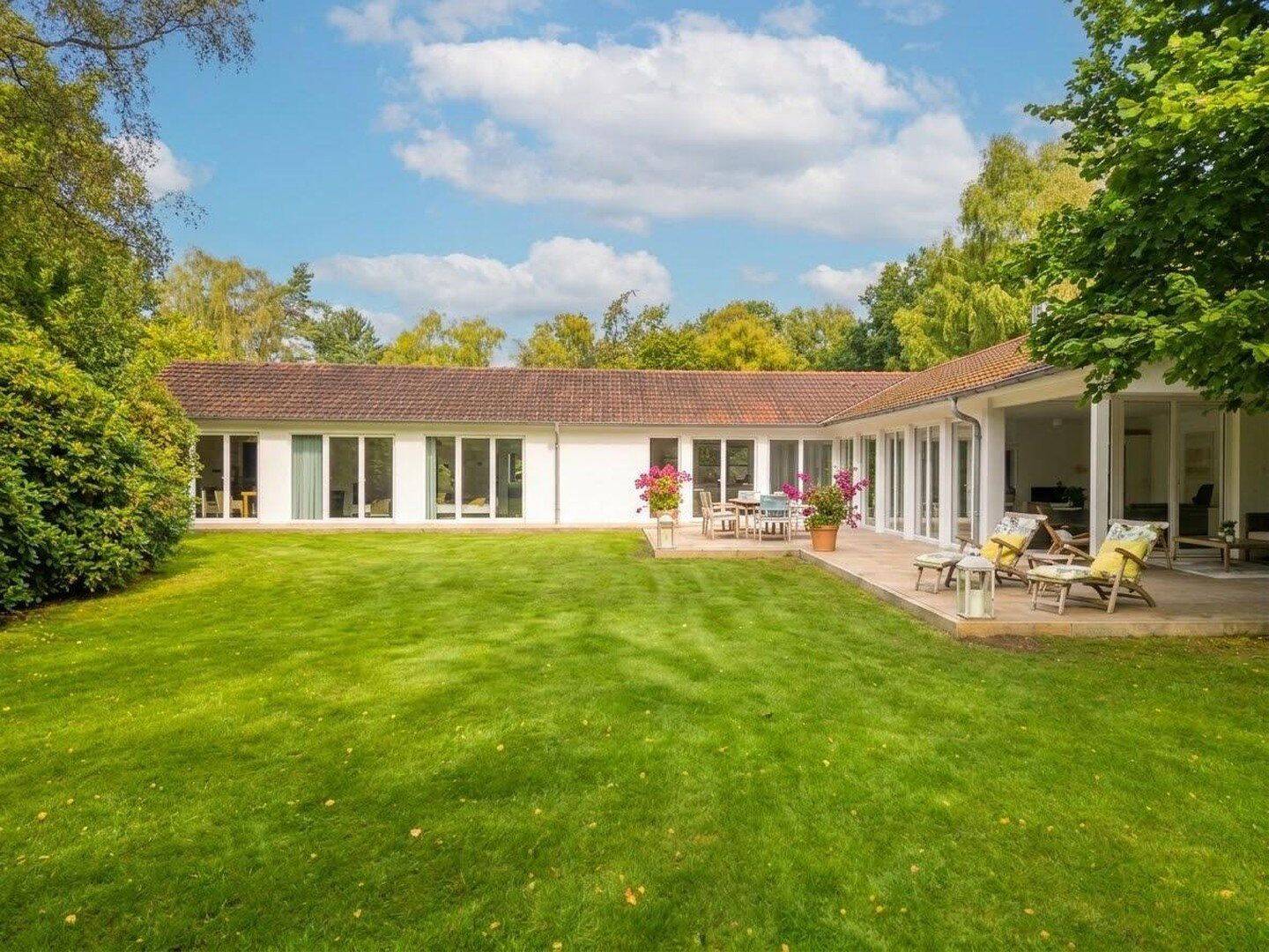 Sonniger Bungalow auf parkähnlichem Grundstück am Klövensteen direkt an der Hamburger Stadtgrenze, 22880 Wedel