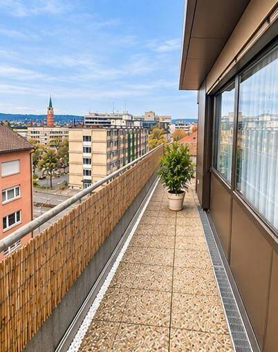 3-Zimmer-Penthouse mit umlaufender Terrasse und herrlichem Blick über Pforzheim – zentrale Innenstadtlage, 75175 Pforzheim