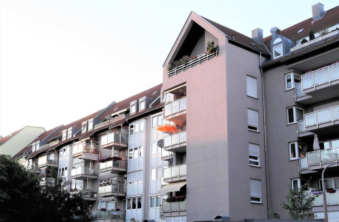 Helle 2-Zimmerwohnung mit Blick über die Stadt, 90429 Nürnberg