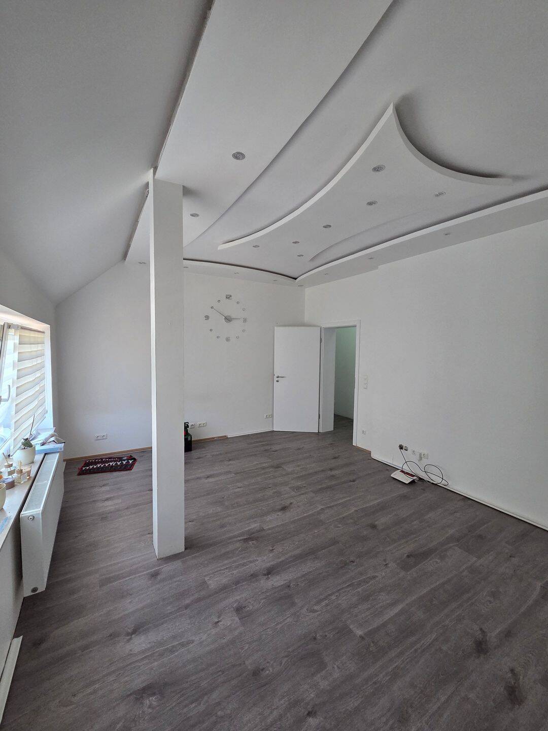 Exklusive 3 Zimmer Wohnung – 75 m² – kernsaniert – zentrale Lage in Sterkrade 2.Obergeschoss, 46145 Oberhausen