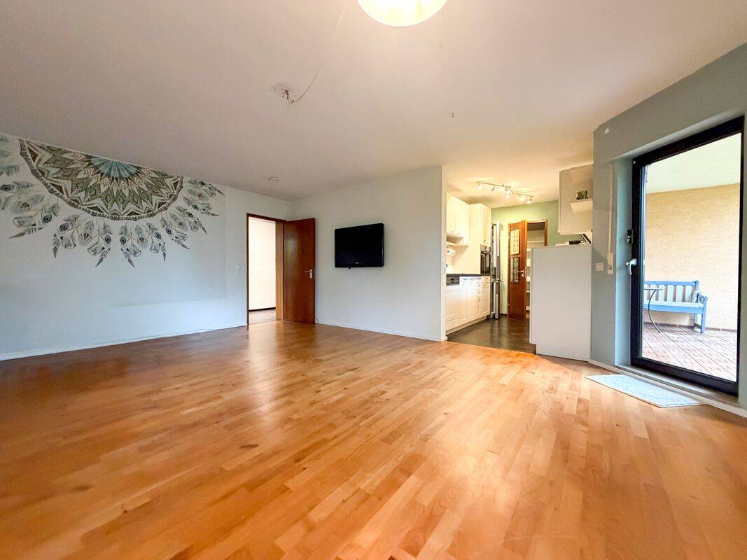 Ruhig, grün, sofort bezugsfrei: 2,5-Zimmer-Wohnung in Stuttgart-Birkach mit Balkon und Tiefgarage, 70599 Stuttgart