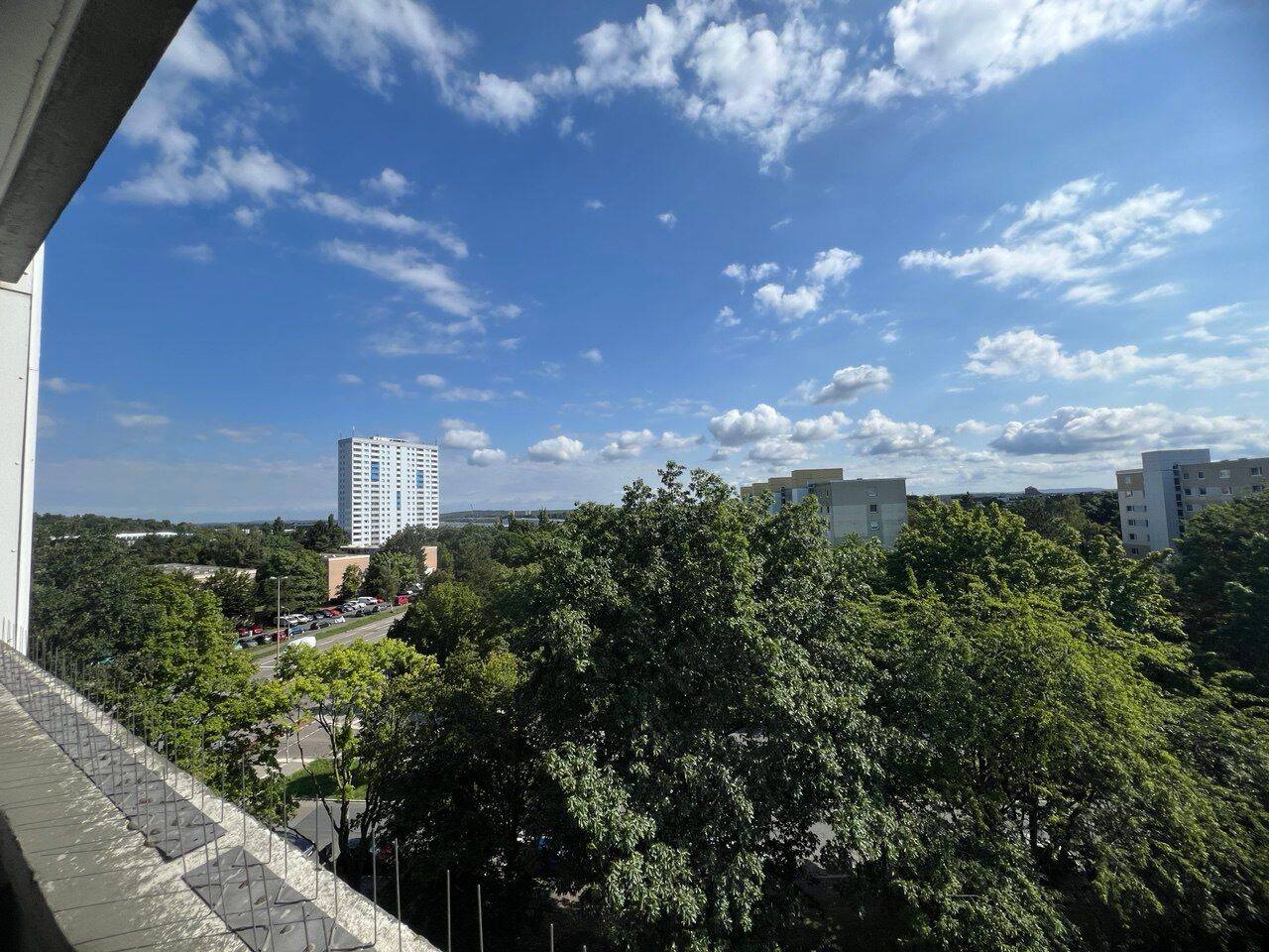 Großzügige 1-Zimmer-Wohnung mit Küche und Balkon Nähe Messezentrum verfügbar ab 1.2.2027, 90471 Nürnberg (Dutzendteich Langwasser Neuselsbrunn Stadion Zollhaus)