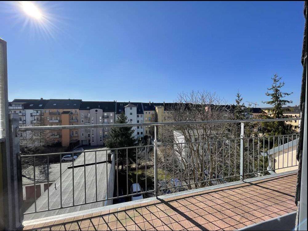 2 Zi. Dachgeschoß SÜDWEST-Balkon Top-EBK, großzügig hell Stellplatz BRÜHL-nah, 9111 Chemnitz (Altchemnitz Schloßchemnitz Zentrum)