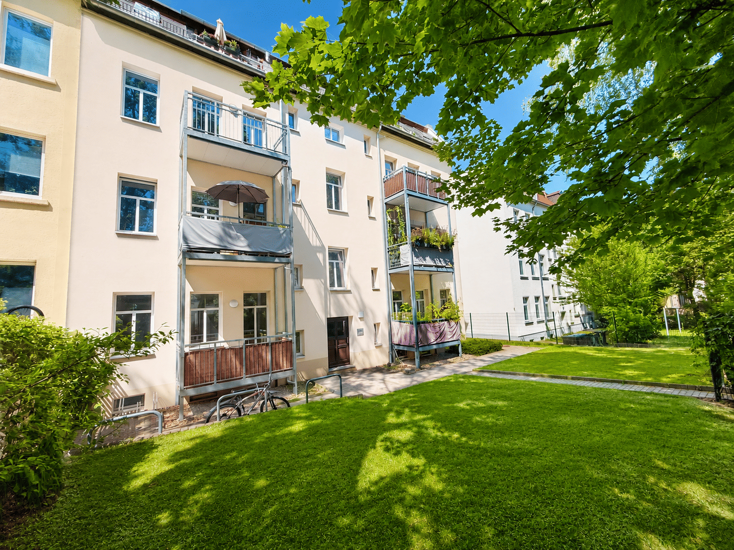 Bezugsfreie 3-Zimmer-Wohnung mit Balkon im sanierten Altbau, 4177 Leipzig (Altlindenau Lindenau)