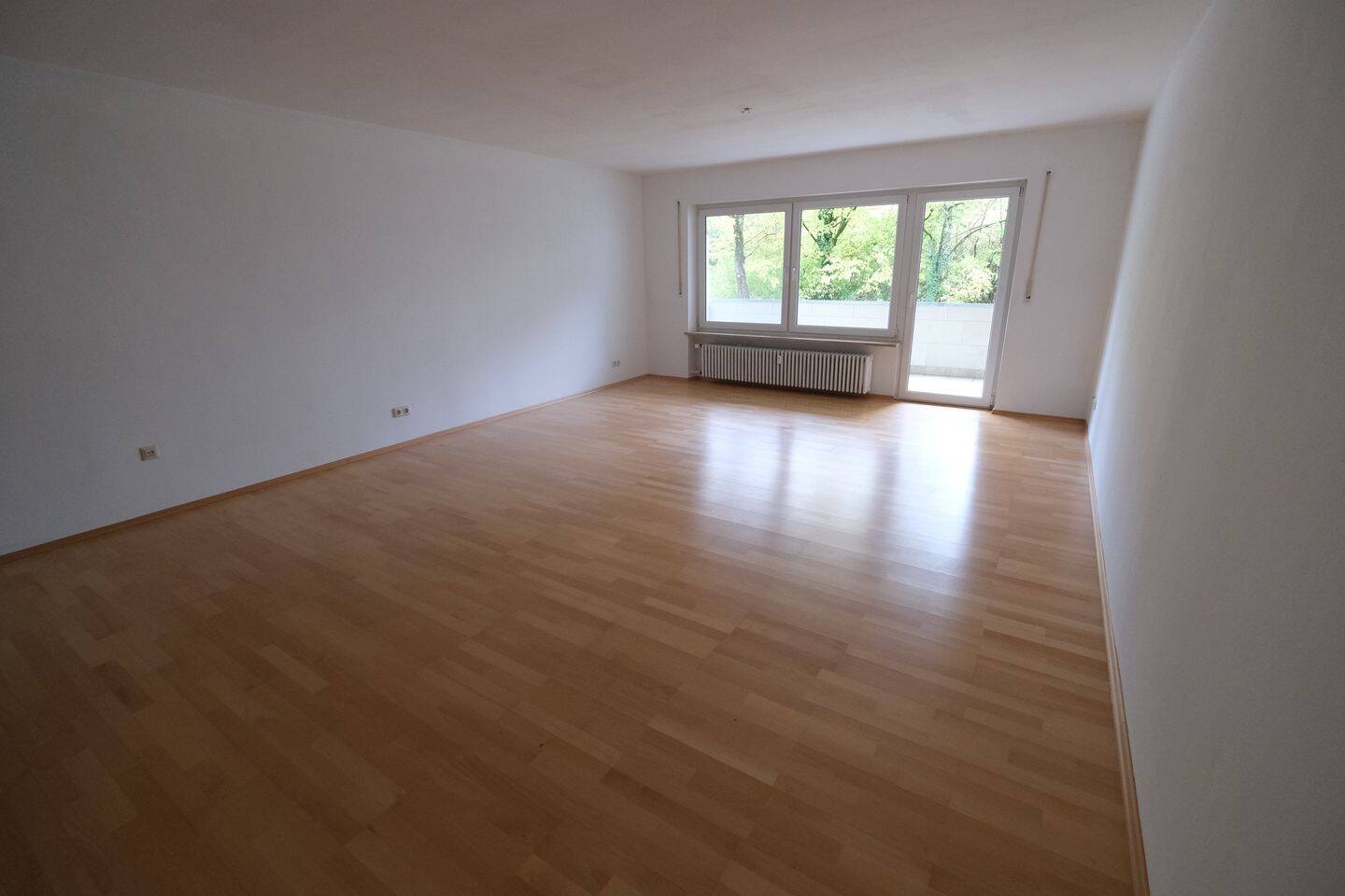 Attraktive 2-Zimmer Wohnung mit großzügigem Balkon, 94469 Deggendorf