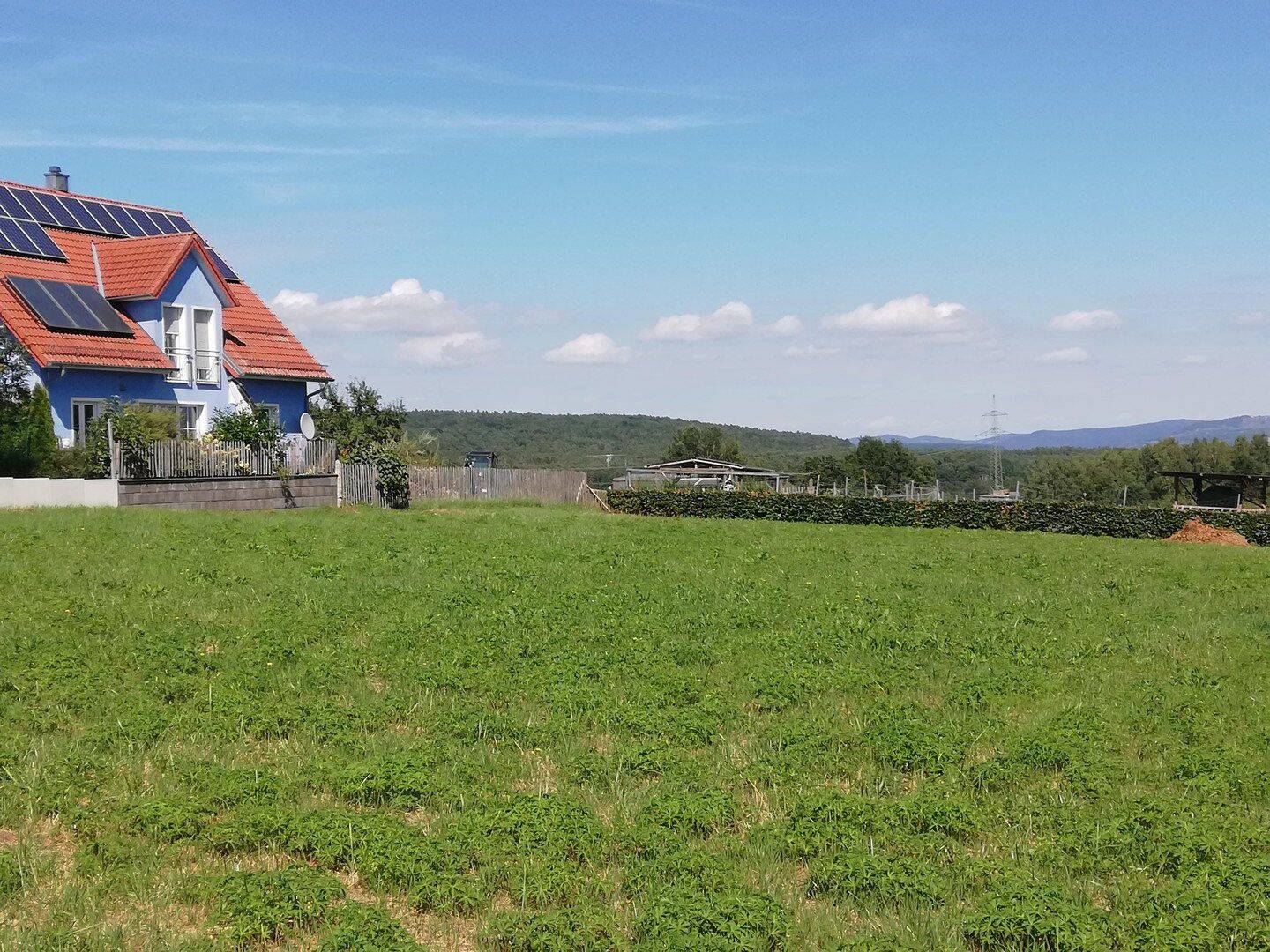 Einfamilienhaus zu vermieten mit 2 Stellplätzen und Garten, Erstbezug, 91336 Heroldsbach