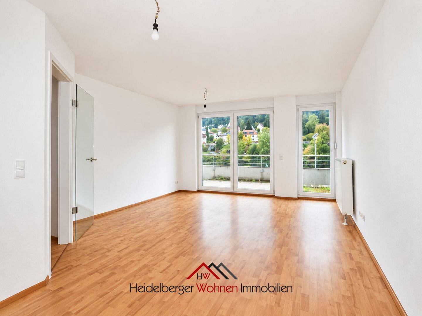 Stilvoll Wohnen – Exklusive Hochparterre-Wohnung mit großzügiger Terrasse und direktem Neckarblick, 69118 Heidelberg (Peterstal Schlierbach Ziegelhausen)