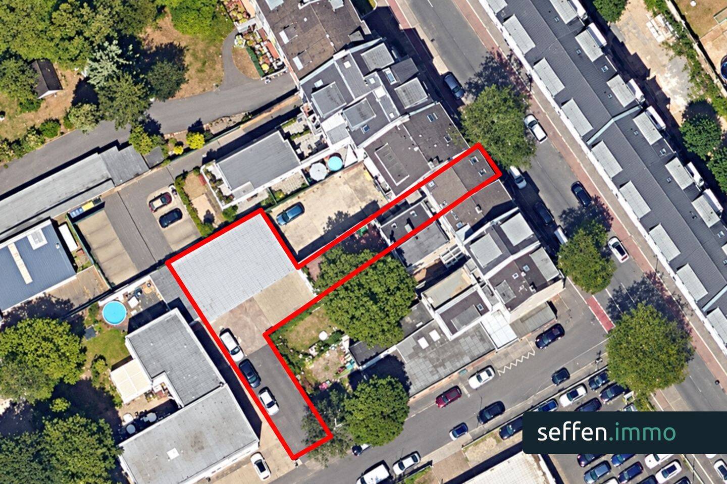 Stadthaus mit 2 Gewerbeeinheiten & 583 m² Grundstück in Köln-Bilderstöckchen, 50739 Köln (Nippes Bilderstöckchen Longerich Mauenheim Weidenpesch)
