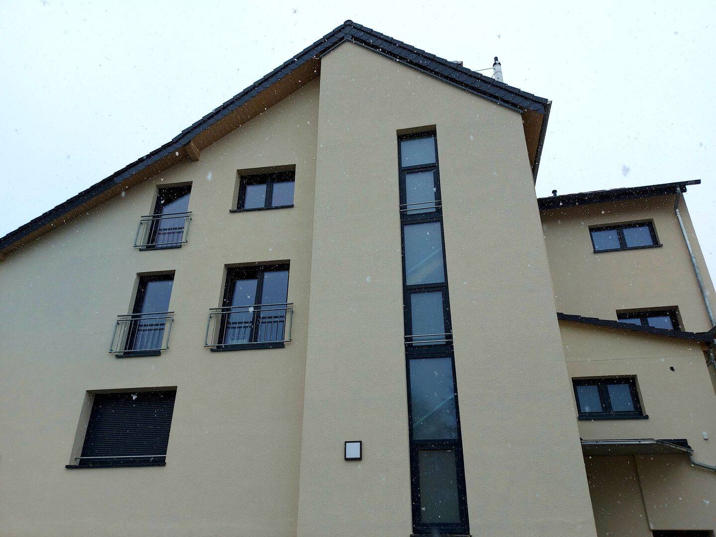 Sonnige, moderne, kernsanierte 2 Zi Wohnung, 57 qm mit Südwest-Balkon, 63579 Freigericht