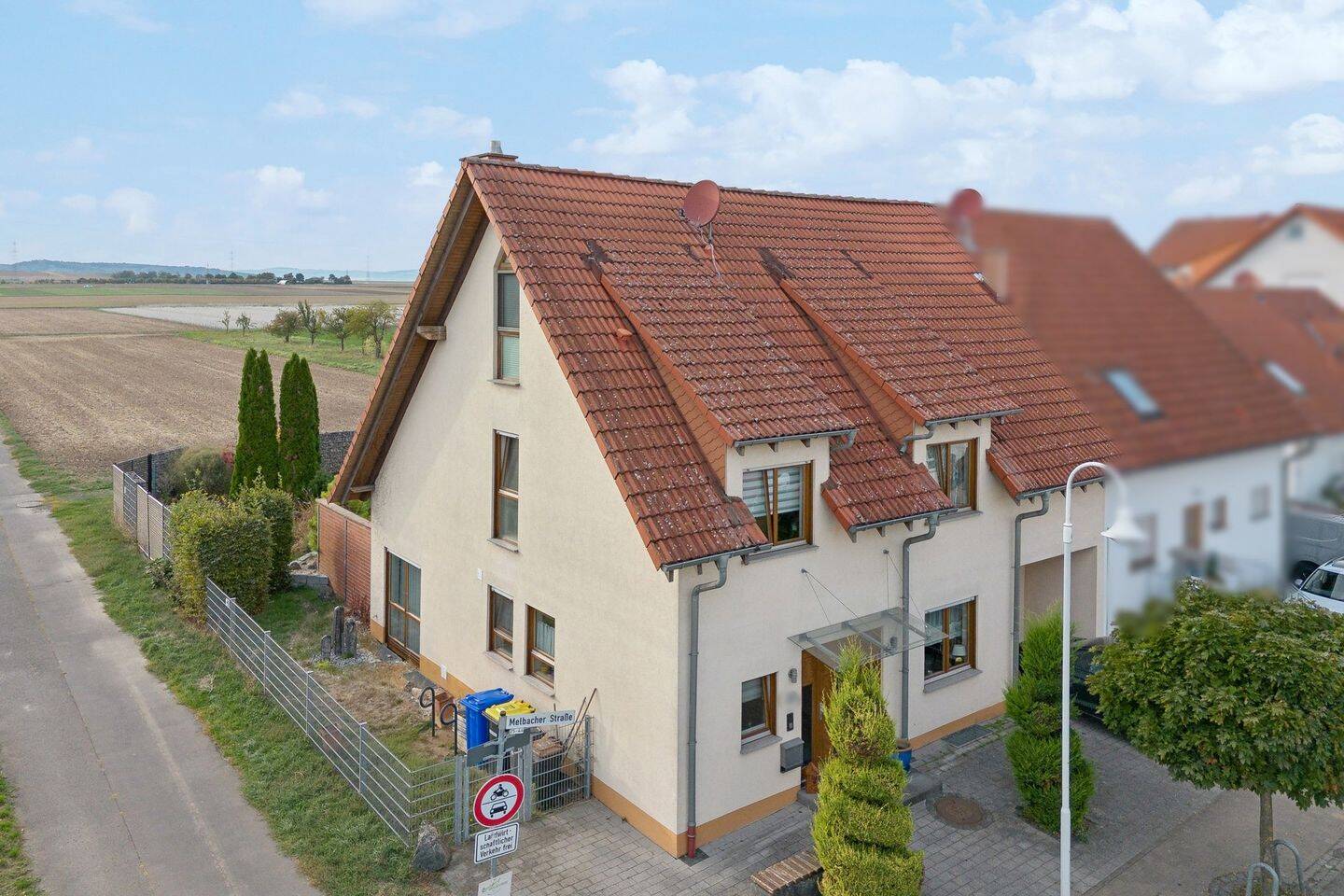Doppelhaushälfte in Feldrandlage auf Erbpachtgrundstück in Reichelsheim-Beienheim, 61203 Reichelsheim (Wetterau)