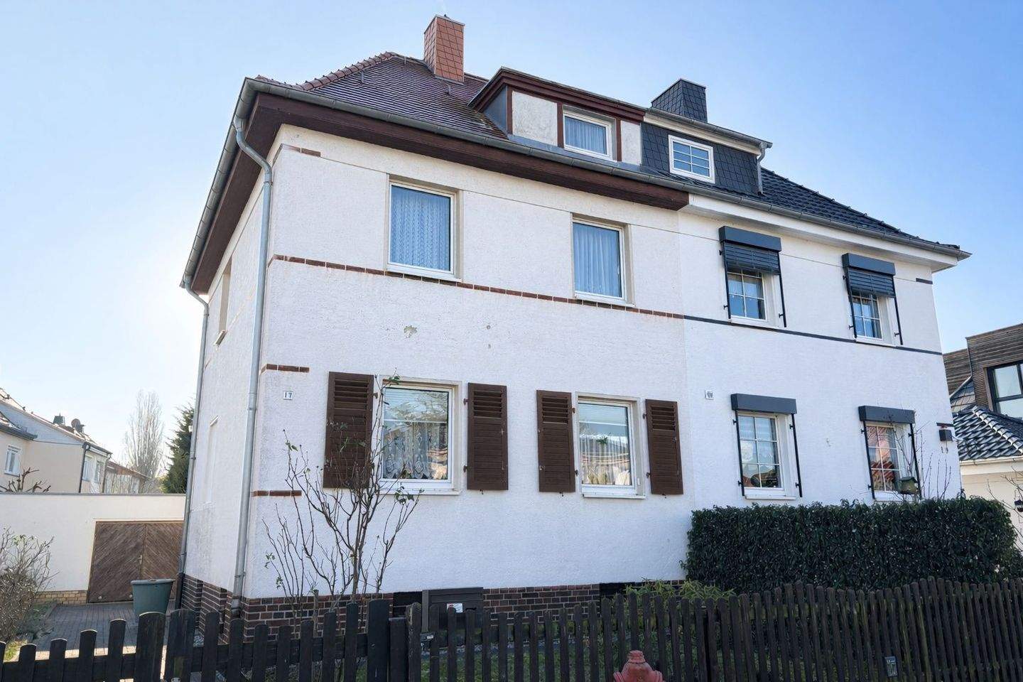 Ihr neues Zuhause mit Potenzial – Doppelhaushälfte mit Garage und Keller, 4288 Leipzig (Holzhausen Liebertwolkwitz)