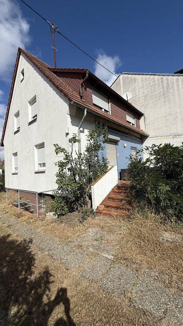 Doppelhaushälfte in Waldrandlage Neureut-Kirchfeld, 76149 Karlsruhe (Neureut Nordstadt)