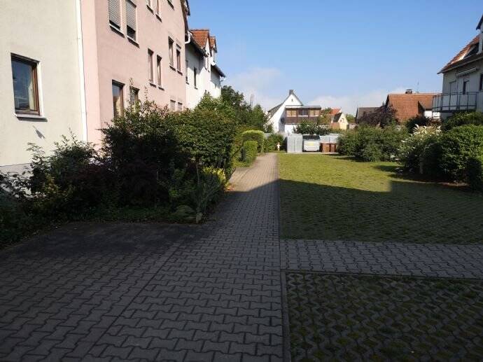 Gemütliche 2-Zimmer DG Wohnung in Baiersdorf, 91083 Baiersdorf