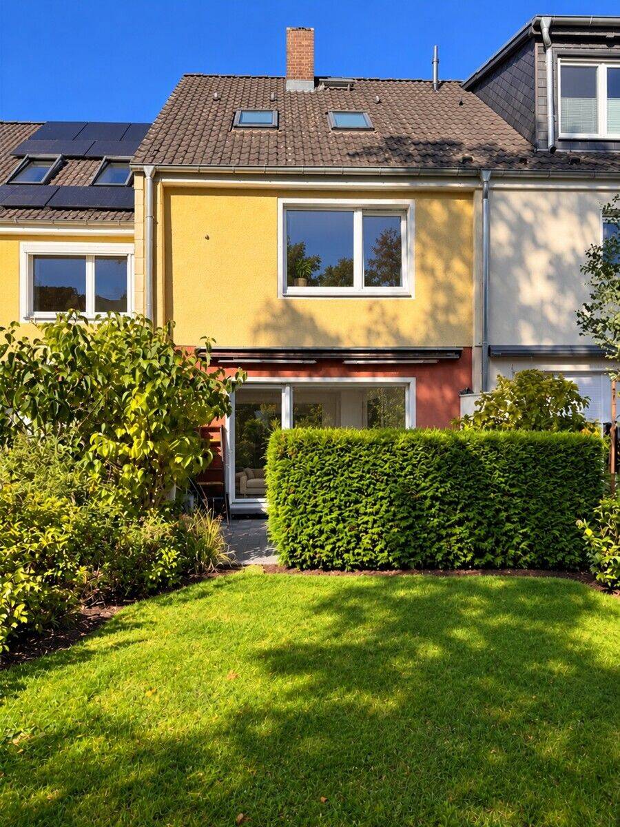 Reihenmittelhaus mit viel Potenzial – Ein Zuhause für kreative Köpfe und geschickte Hände., 12349 Berlin (Neukölln)