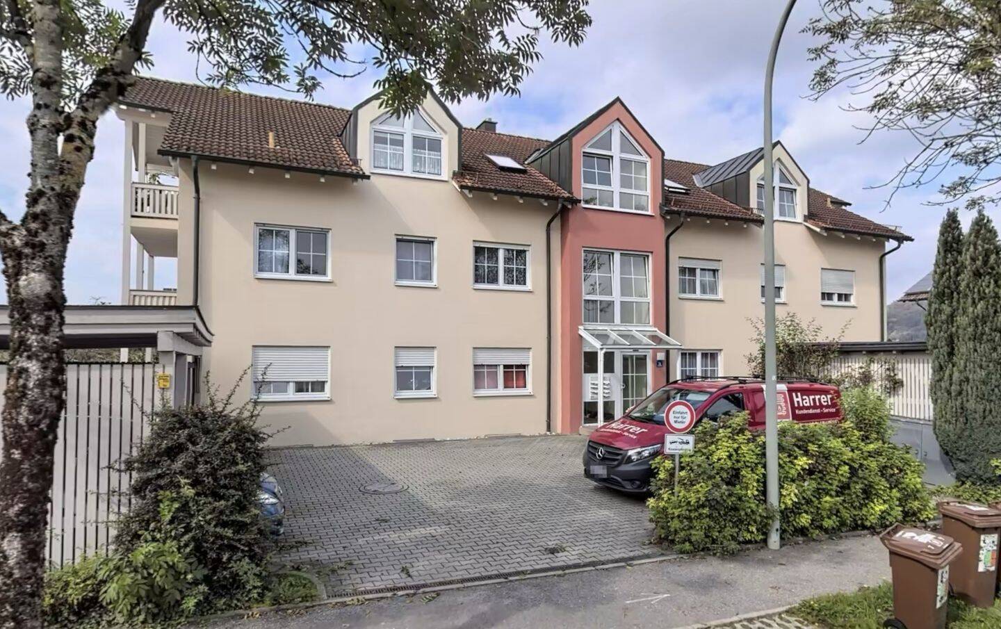 Frisch renovierte 4-Zimmer-Wohnung im Dachgeschoss mit Balkon, Carport & Stellplatz – ab 01.12.2026, 84387 Julbach
