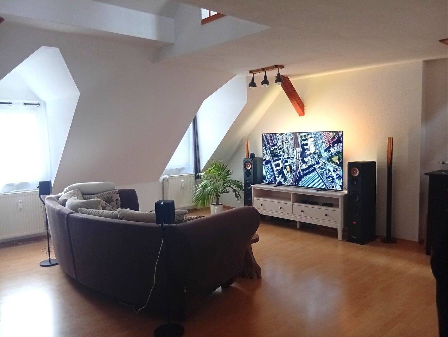 Charmante 2-Zimmer Maisonette mit Blick zum Gutenberg-Gymnasium, 99092 Erfurt