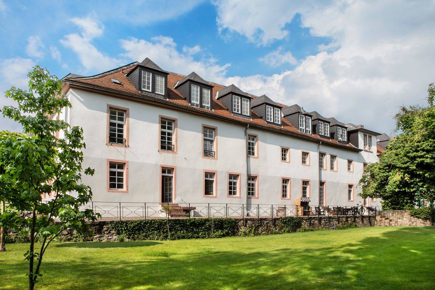 Zentrale Wohnung mit besonderem Wohncharakter, 64807 Dieburg