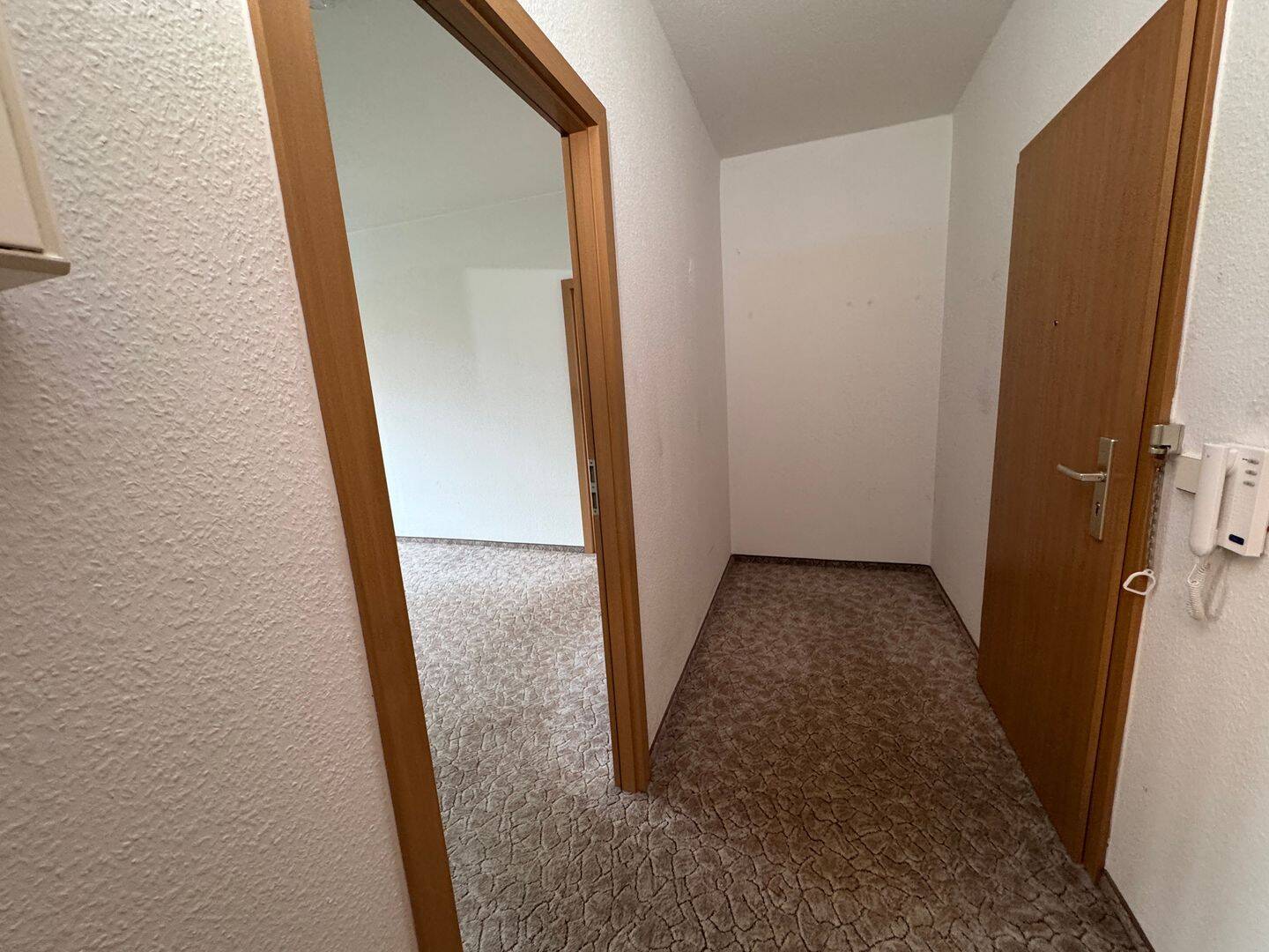 Gemütlich wohnen, großzügig genießen: 2-Raum-Wohnung mit Balkon in Gera-Bieblach!, 7546 Gera