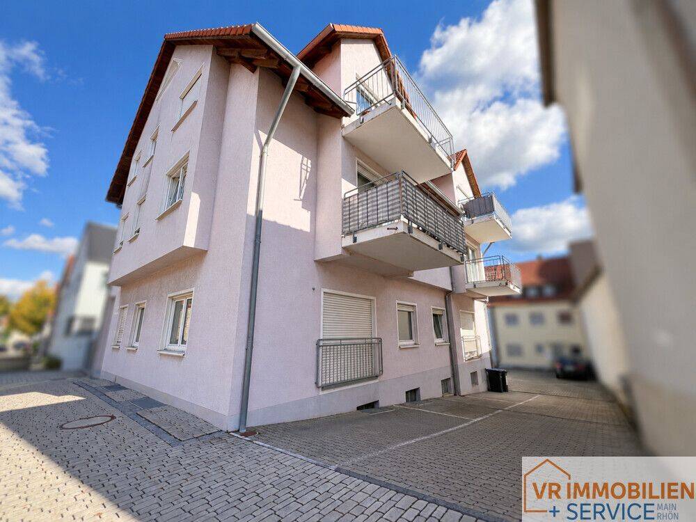 Charmante 3-Zimmer-Maisonettewohnung im Dachgeschoss – großzügiges Wohnen in 97493 Bergrheinfeld, 97493 Bergrheinfeld