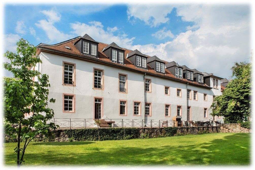 Zentrale Wohnung mit besonderem Wohncharakter, 64807 Dieburg