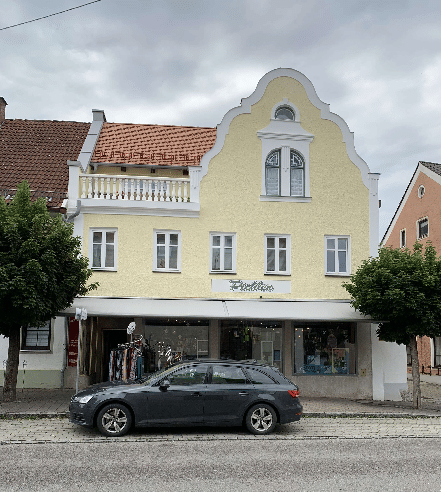 Ruhige 2,5-Zimmer-Wohnung mit EBK und Balkon im Herzen von Nandlstadt, 85405 Nandlstadt
